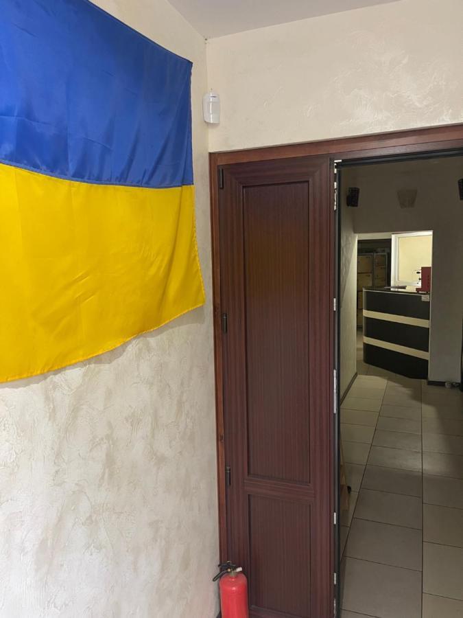 Vip "Hostel Ok Hotel" Kyiv Exterior photo